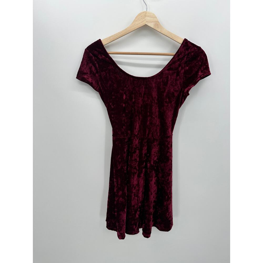West Seal Womens Red Velvet Mini Dress Size S Mini Vampire Witchy Grunge NWT‎